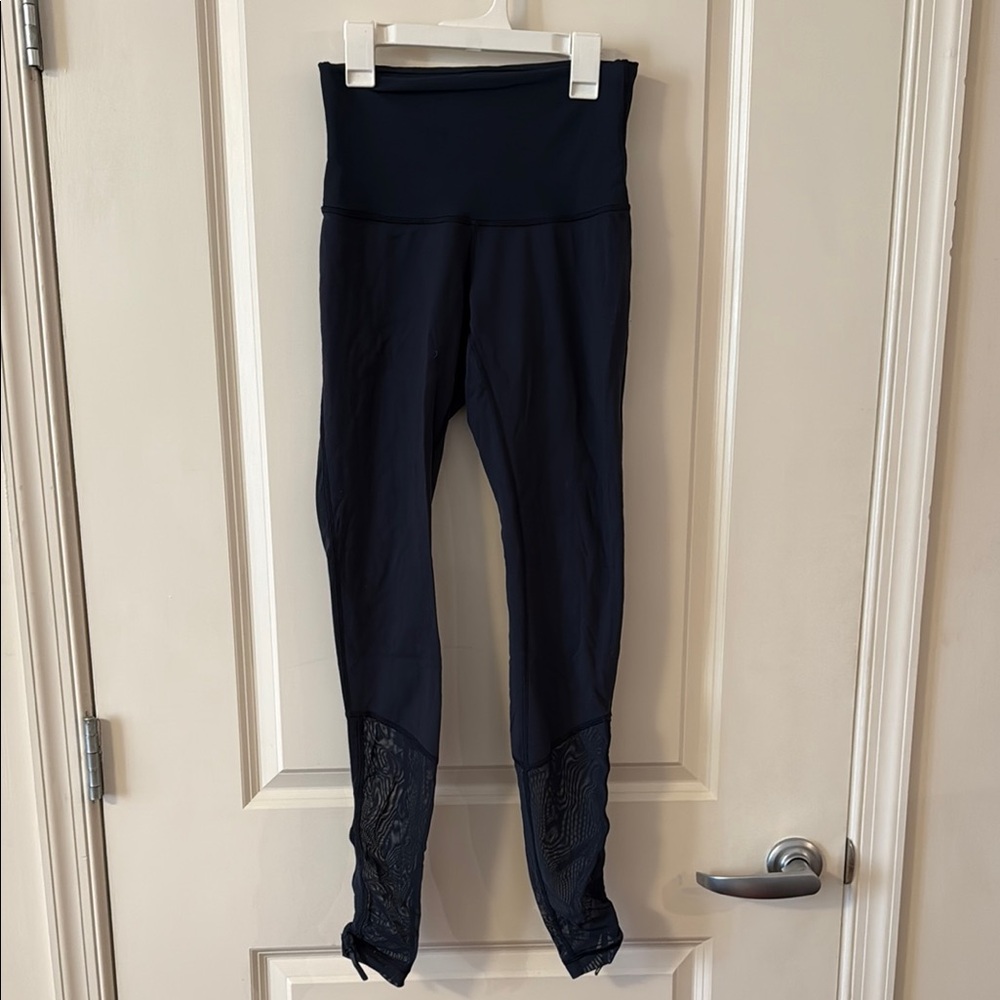 Size 6 Navy Lululemon Leaggings